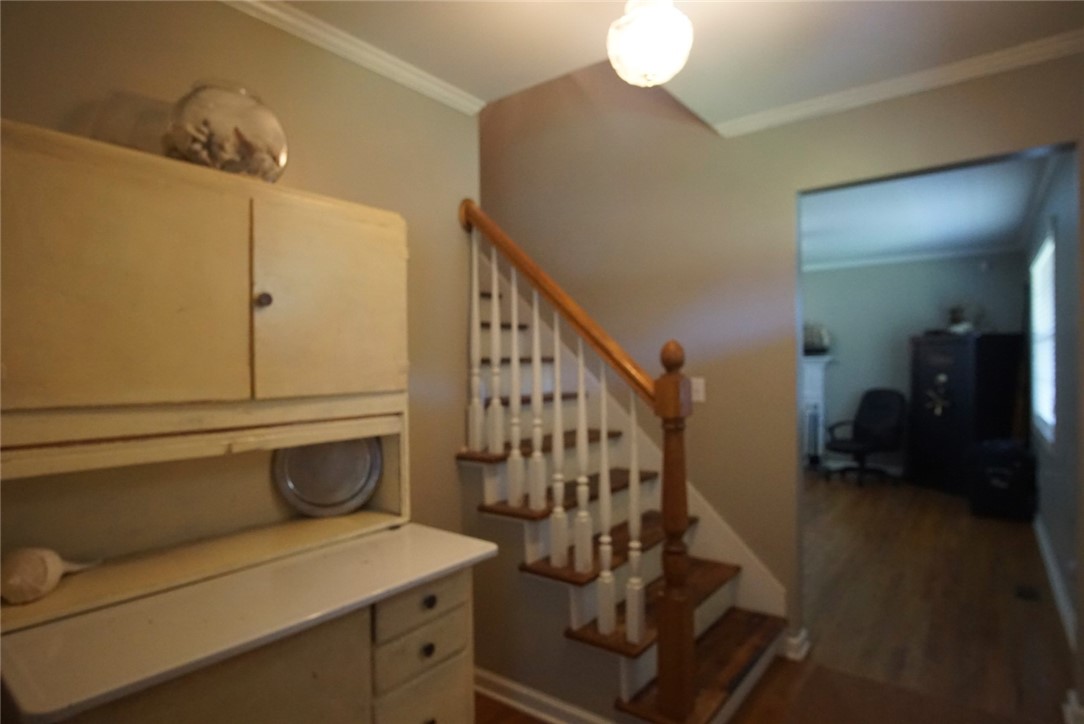 599 Mile Creek Road Pickens, SC 29671 - Photo 4 of 25 Foyer