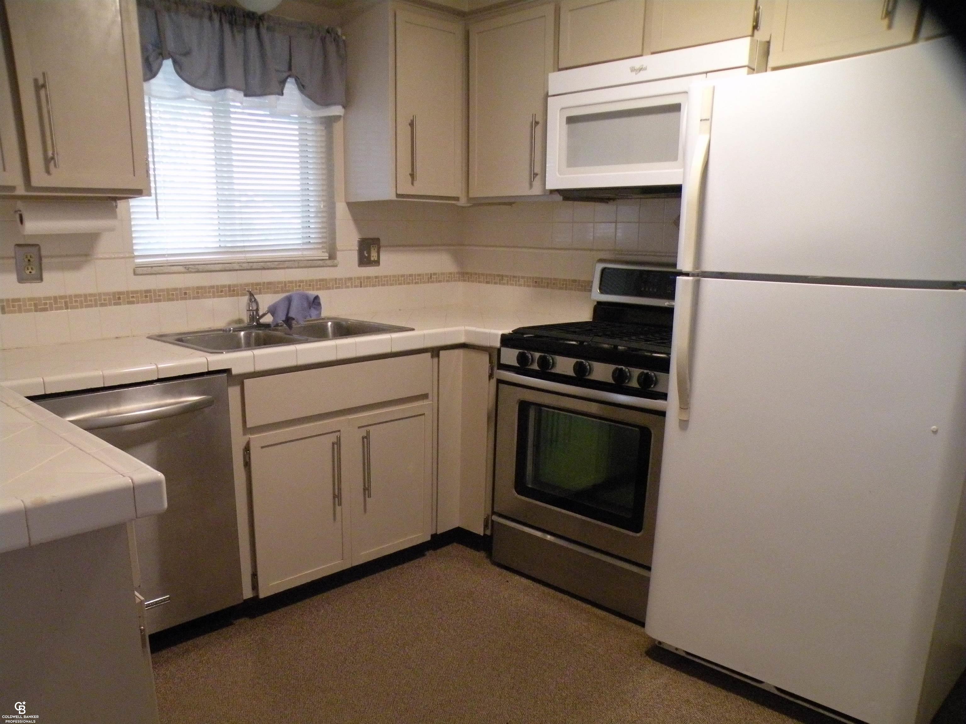 9028 Lindsey Road Casco, MI 48064 - Photo 6 of 46