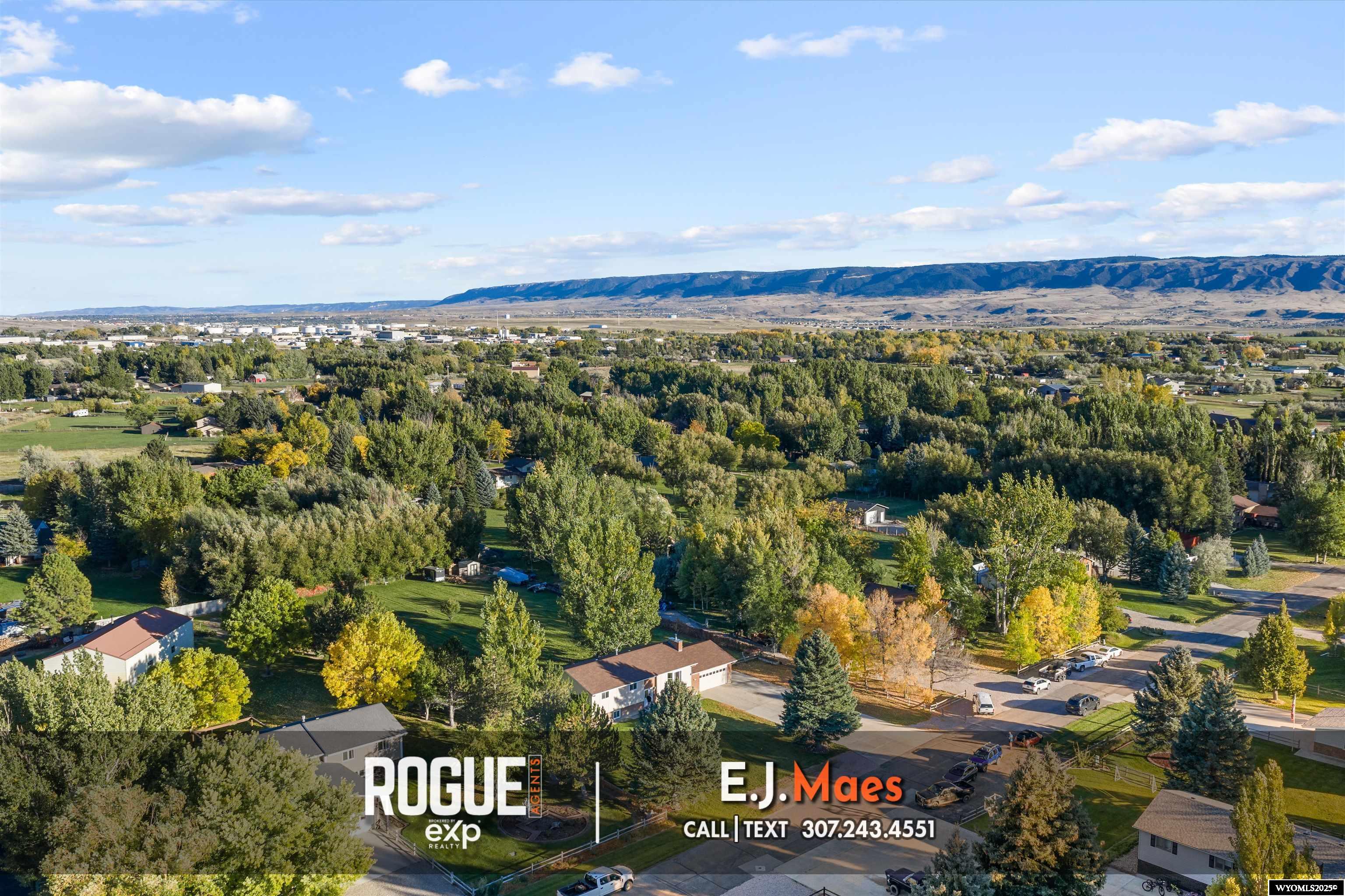 2019 North Yellow Creek Road Casper, WY 82604 - Photo 2 of 49