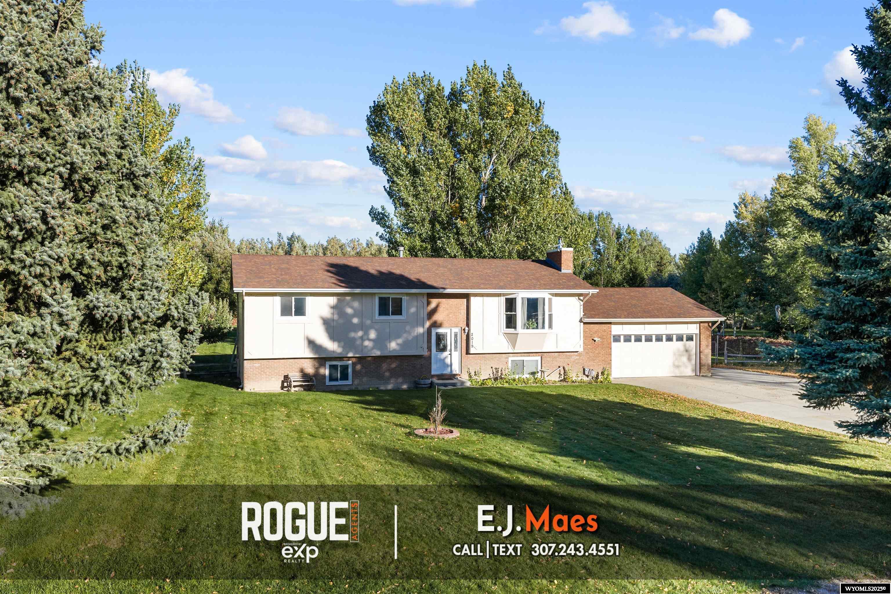 2019 North Yellow Creek Road Casper, WY 82604 - Photo 3 of 49