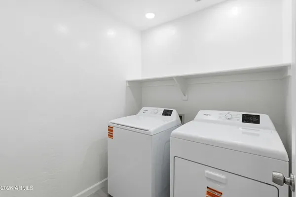 $389,500 | 7527 South 13th Place, Phoenix, AZ 85042