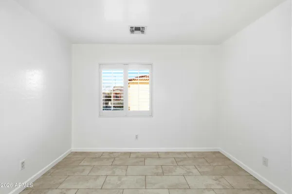 $389,500 | 7527 South 13th Place, Phoenix, AZ 85042