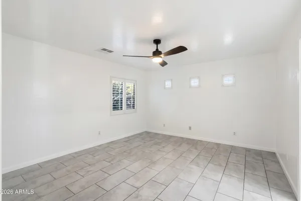 $389,500 | 7527 South 13th Place, Phoenix, AZ 85042