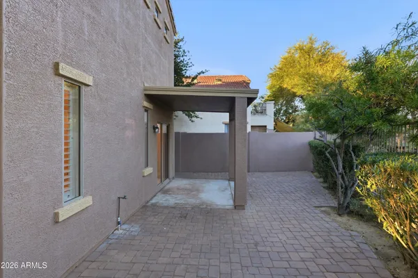 $389,500 | 7527 South 13th Place, Phoenix, AZ 85042