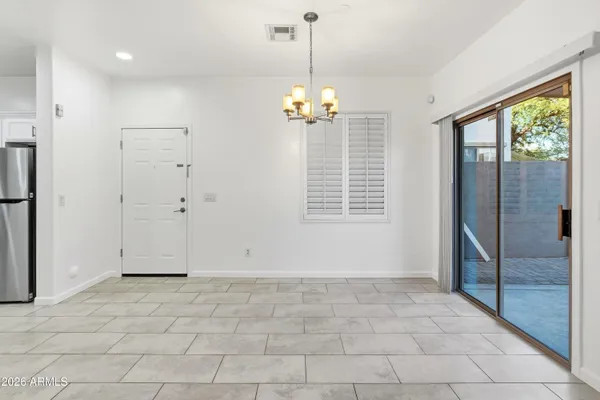 $389,500 | 7527 South 13th Place, Phoenix, AZ 85042