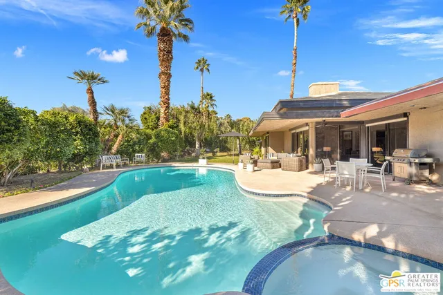 $1,595,000 | 40675 East Thunderbird Terrace, Rancho Mirage, CA 92270