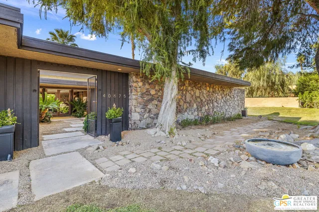 $1,595,000 | 40675 East Thunderbird Terrace, Rancho Mirage, CA 92270