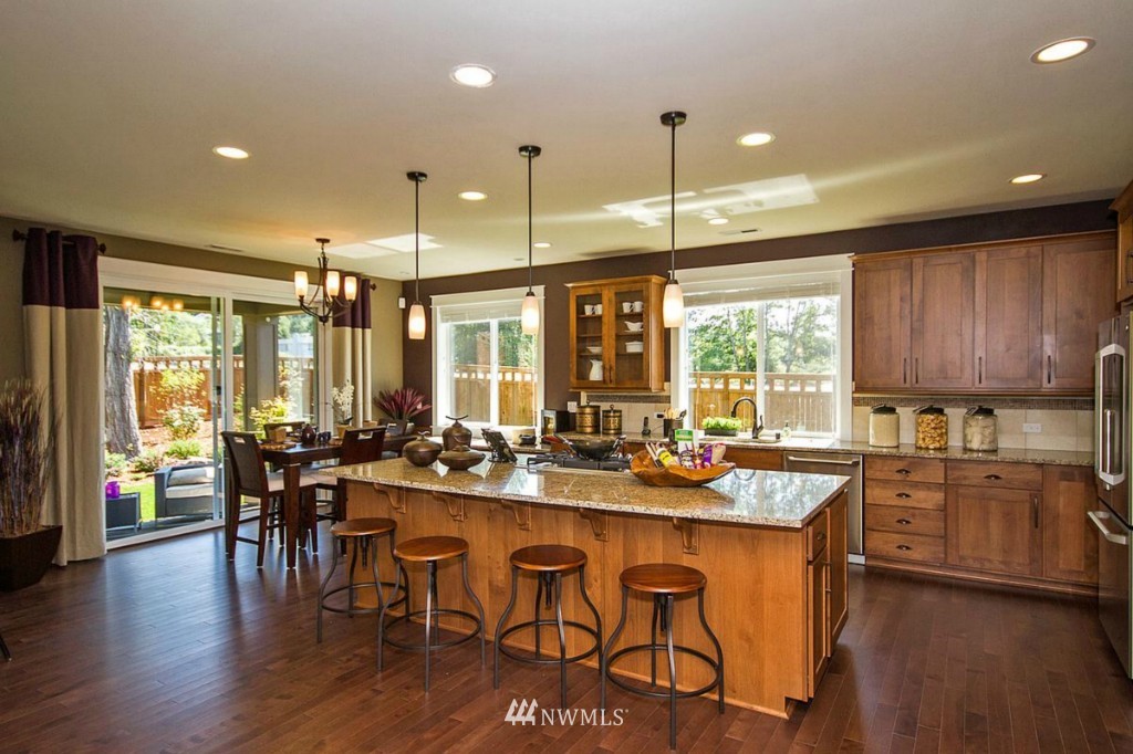 15020 101st Place Northeast Bothell, WA 98011 - Photo 6 of 15 Gallery Image 6