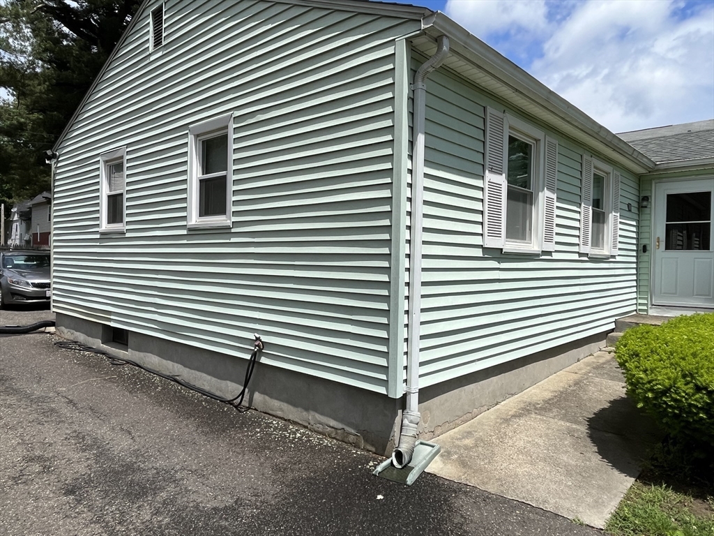 100 Rowland Street Springfield, MA 01107 - Photo 4 of 14 Gallery Image 4