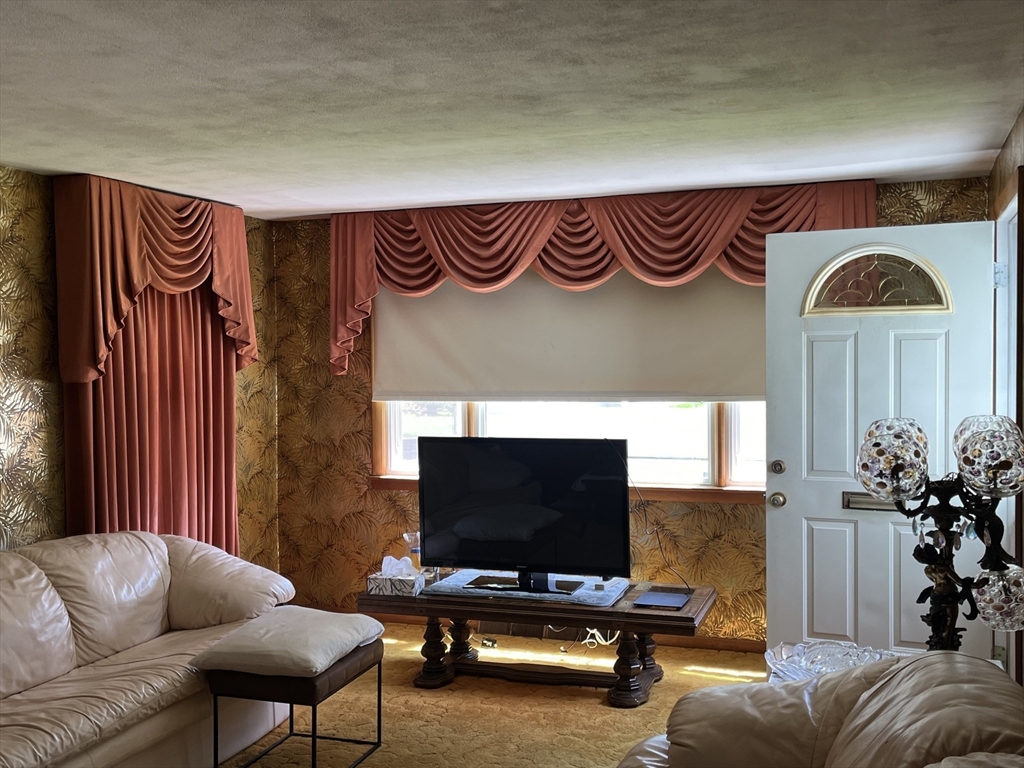 100 Rowland Street Springfield, MA 01107 - Photo 5 of 14 Gallery Image 5