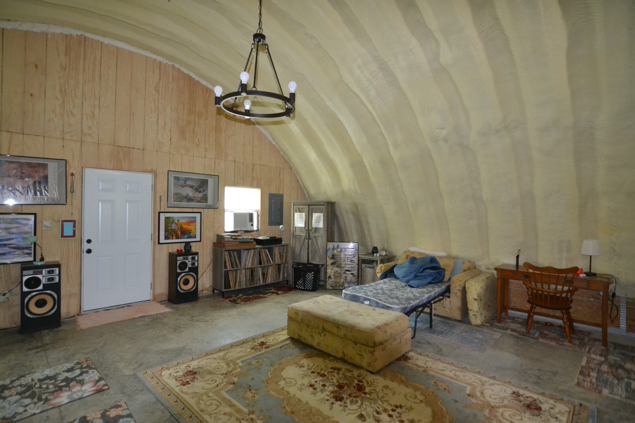 151 Oak Lane Pulaski, TN 38478 - Photo 9 of 19 a living room with furniture and a window