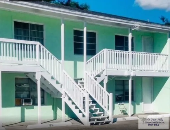 $995 | 5824 Southmost Boulevard, Unit 116 122 125 137, Brownsville, TX 78521