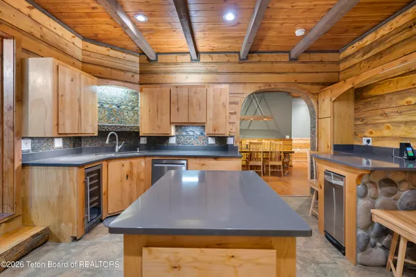 $1,400,000 | 9 B South Riverton Street, Dubois, WY 82513