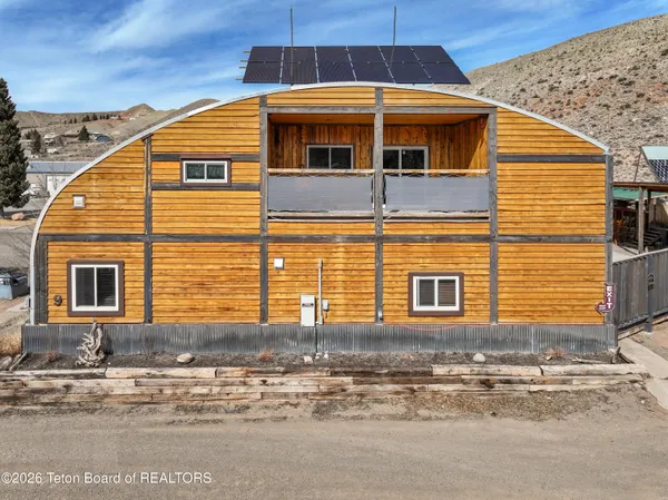 $1,400,000 | 9 B South Riverton Street, Dubois, WY 82513