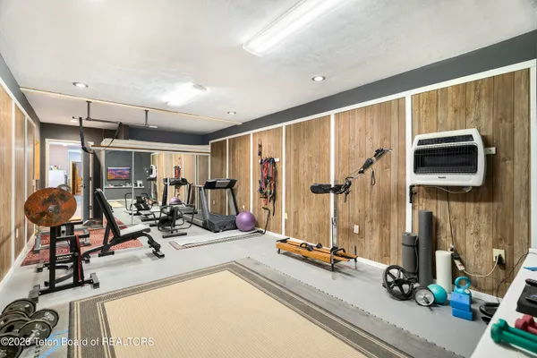$1,400,000 | 9 B South Riverton Street, Dubois, WY 82513