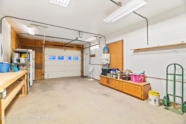 $1,400,000 | 9 B South Riverton Street, Dubois, WY 82513
