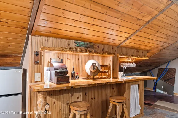 $1,400,000 | 9 B South Riverton Street, Dubois, WY 82513