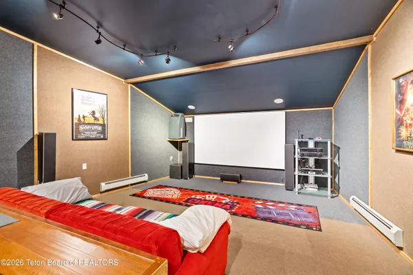 $1,400,000 | 9 B South Riverton Street, Dubois, WY 82513