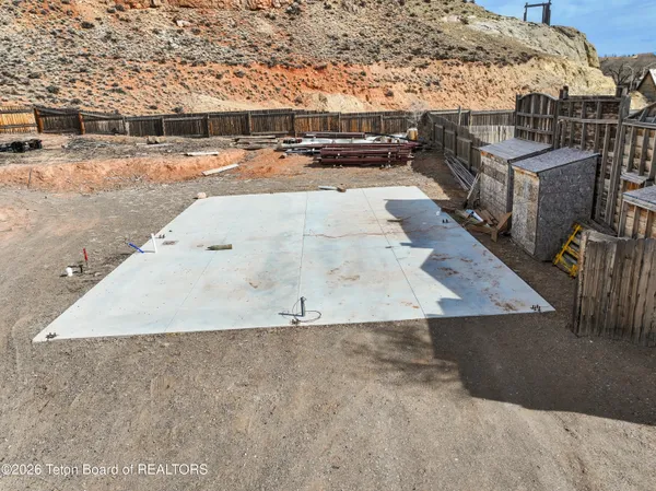 $1,400,000 | 9 B South Riverton Street, Dubois, WY 82513