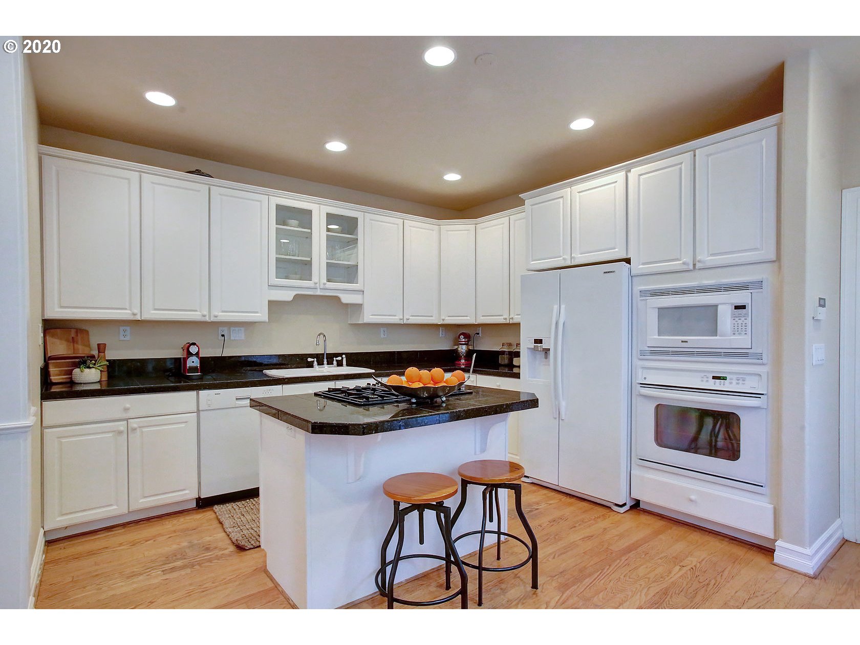2438 Northwest Miller Road, Unit 13 Portland, OR 97229 - Photo 13 of 32