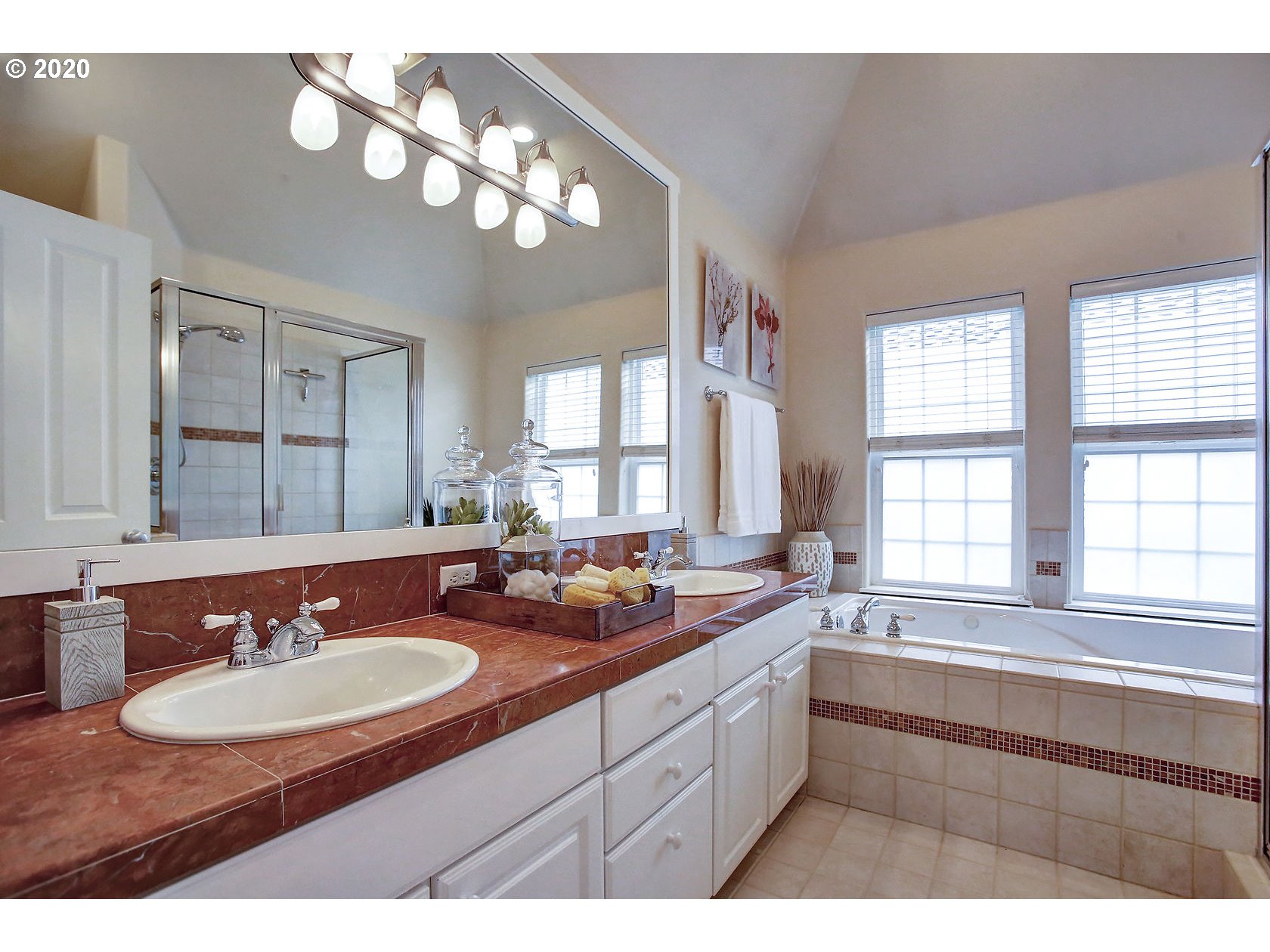 2438 Northwest Miller Road, Unit 13 Portland, OR 97229 - Photo 18 of 32