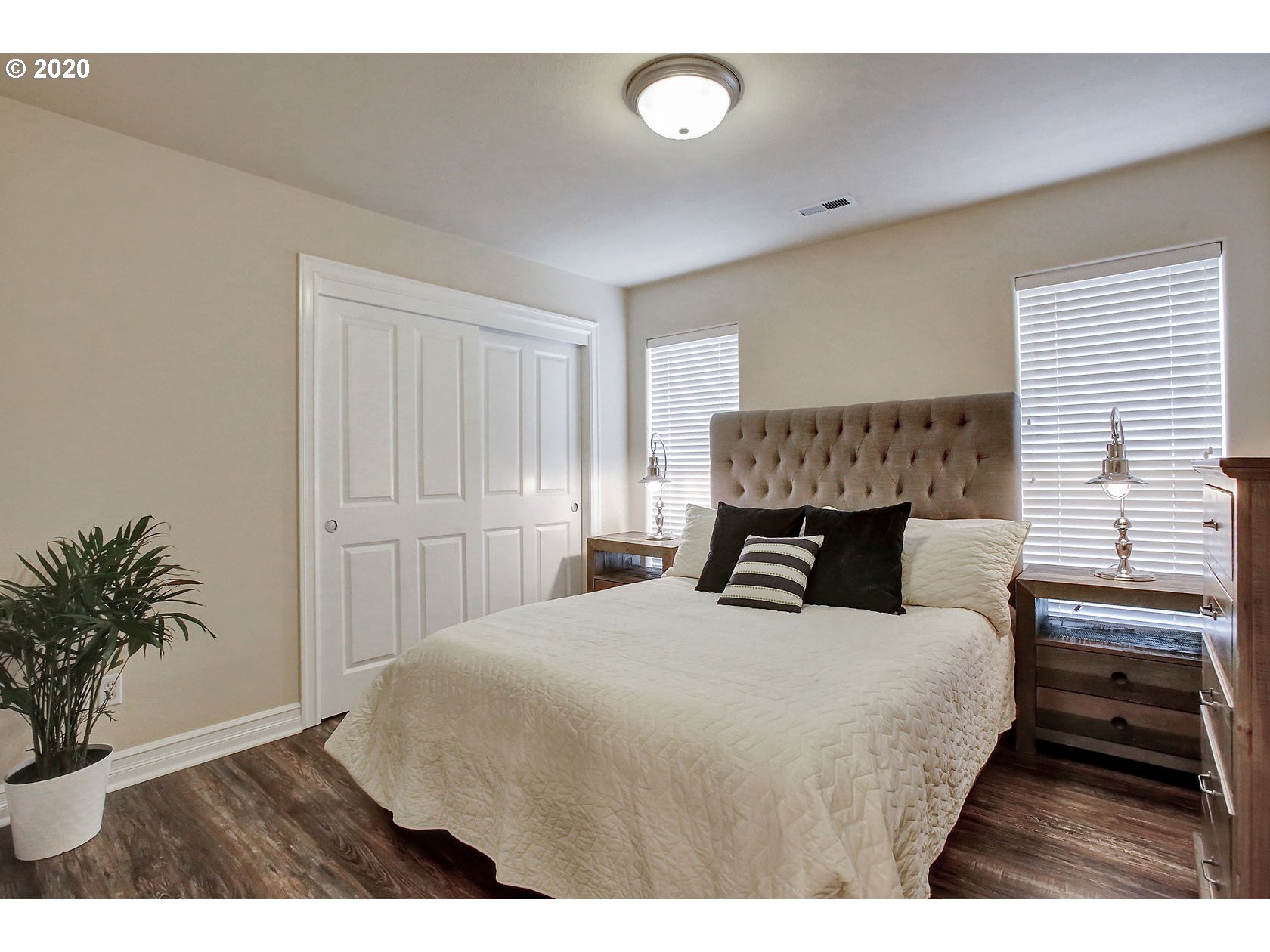 2438 Northwest Miller Road, Unit 13 Portland, OR 97229 - Photo 20 of 32