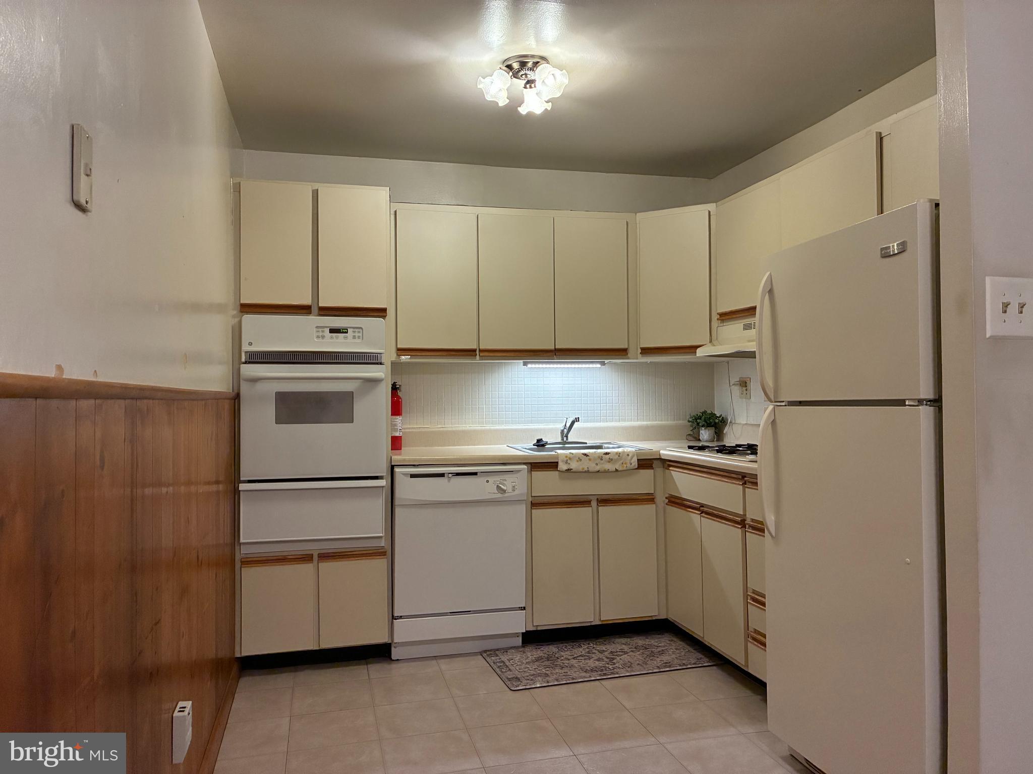 230 East Evesham Road, Unit B6 Glendora, NJ 08029 - Photo 3 of 5 Gallery Image 3