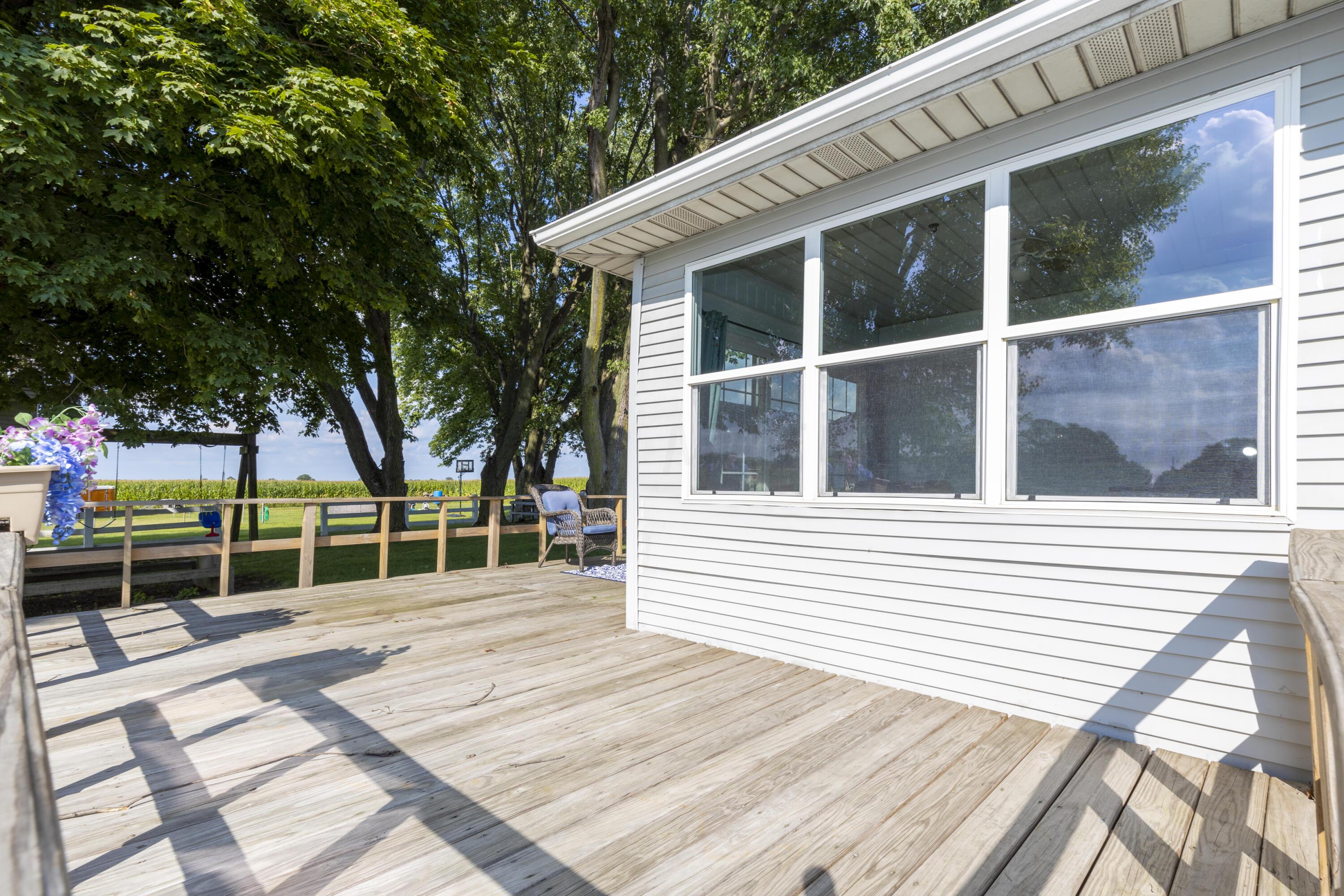 3183 State Rte 37 East Delaware, OH 43015 - Photo 51 of 84 Deck