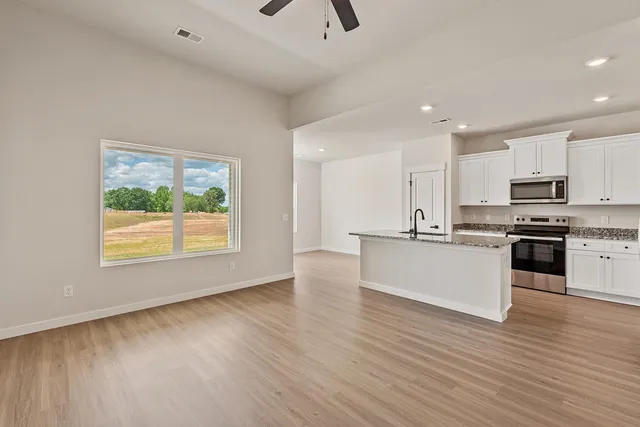 $299,900 | 1404 Wild Indigo Way, Moore, SC 29369