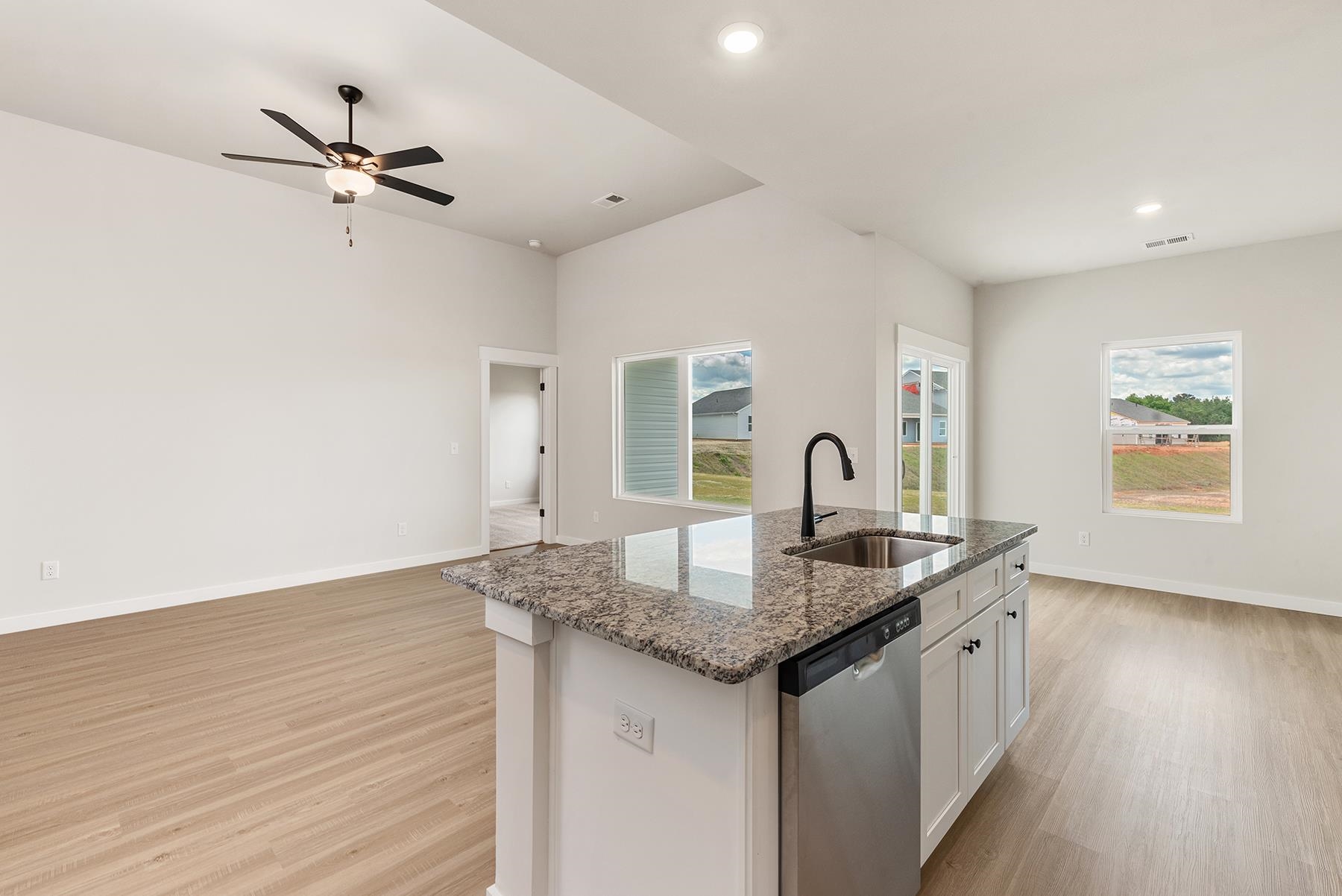 1404 Wild Indigo Way Moore, SC 29369 - Photo 6 of 7