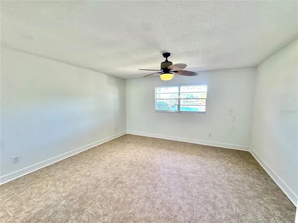 $199,900 | 11205 West Bayshore Drive, Crystal River, FL 34429