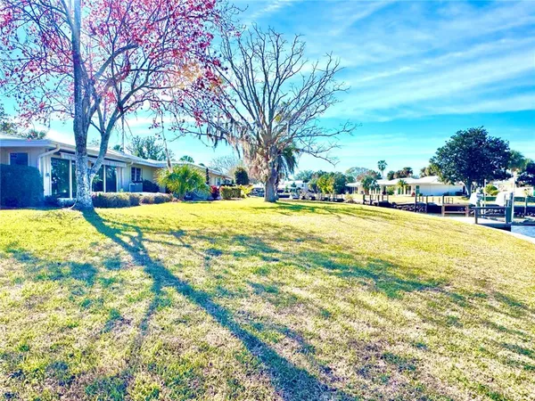 $199,900 | 11205 West Bayshore Drive, Crystal River, FL 34429