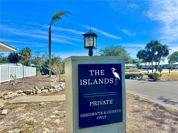 $199,900 | 11205 West Bayshore Drive, Crystal River, FL 34429