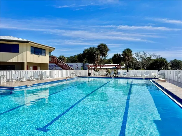 $199,900 | 11205 West Bayshore Drive, Crystal River, FL 34429