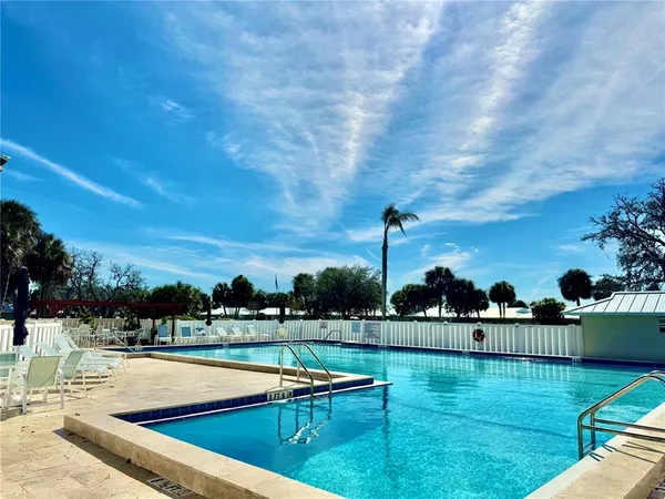 $199,900 | 11205 West Bayshore Drive, Crystal River, FL 34429