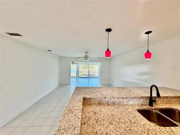 $199,900 | 11205 West Bayshore Drive, Crystal River, FL 34429