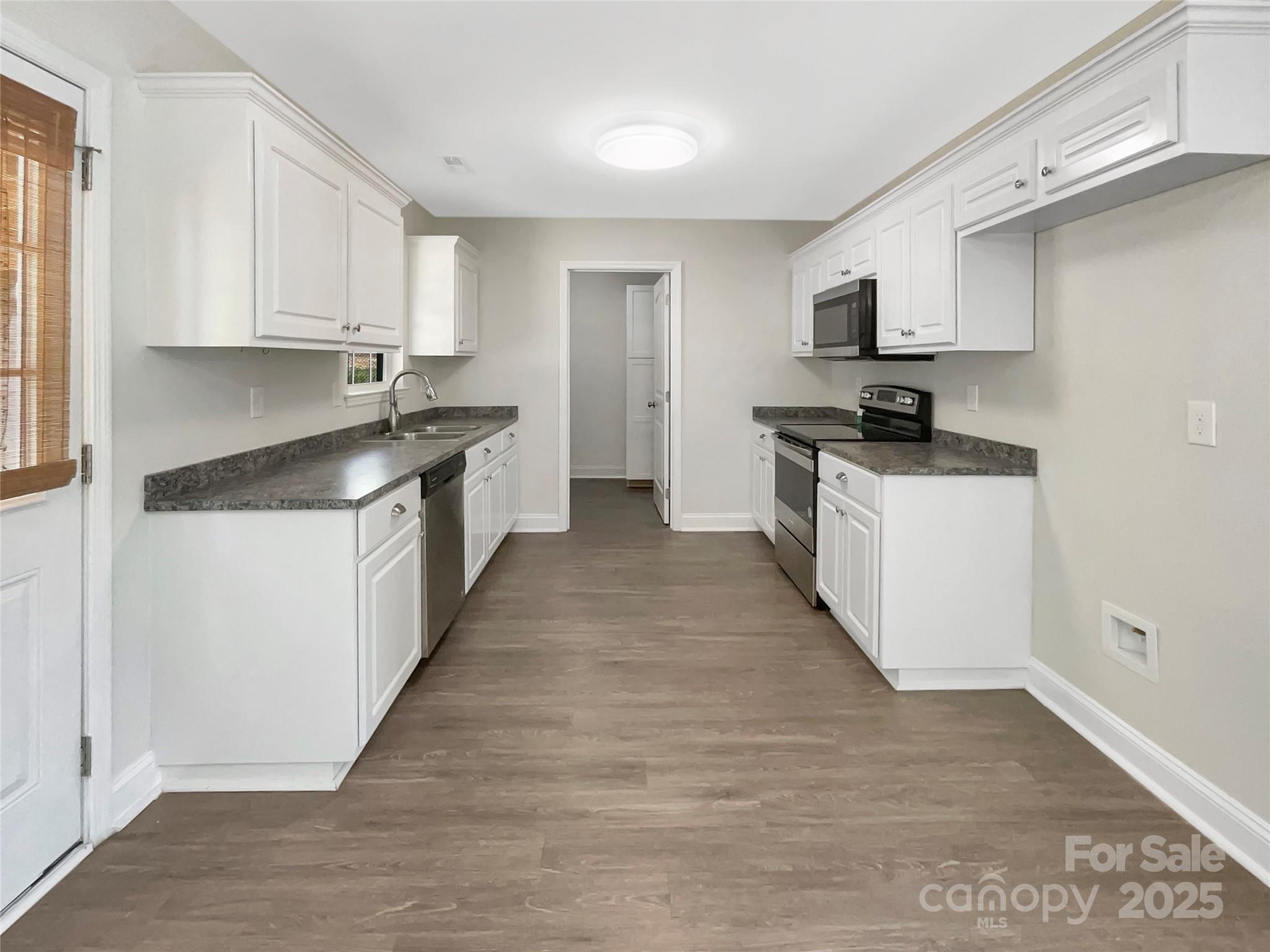 1399 Foxbrook Circle Lancaster, SC 29720 - Photo 6 of 19 Gallery Image 6