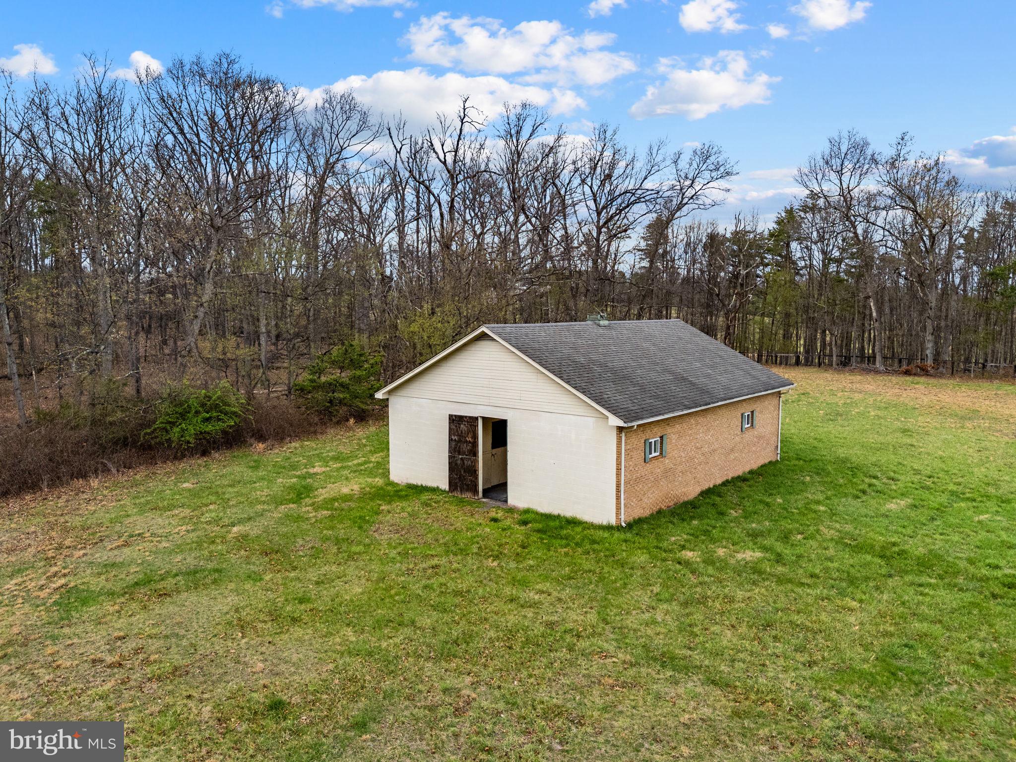 456 Marple Road Winchester, VA 22603 - Photo 72 of 84 Run-in shed