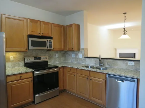 $2,250 | 2240 Landing Ridge Drive, Unit 61, Duluth, GA 30097