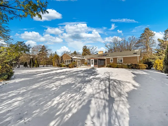 $525,000 | 63 Franklin Place East, Lake Forest, IL 60045