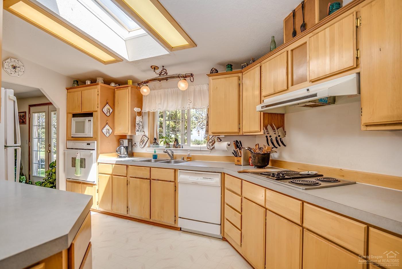 63656 Cricketwood Road Bend, OR 97701 - Photo 11 of 24 Additional Photo
