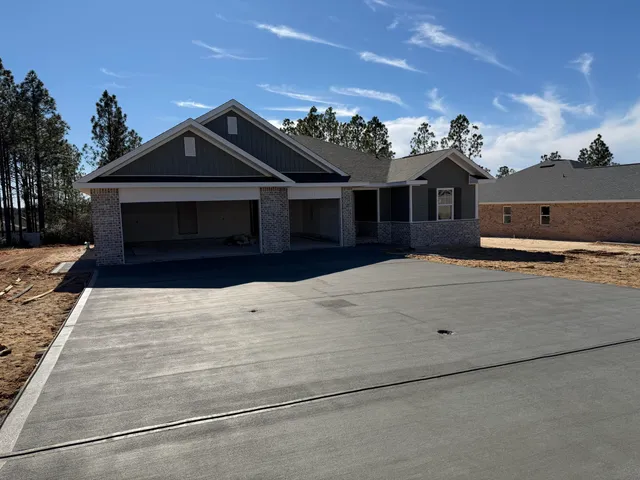 $405,950 | 4781 Red Oak Drive, Milton, FL 32583