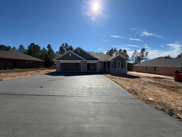 $405,950 | 4781 Red Oak Drive, Milton, FL 32583