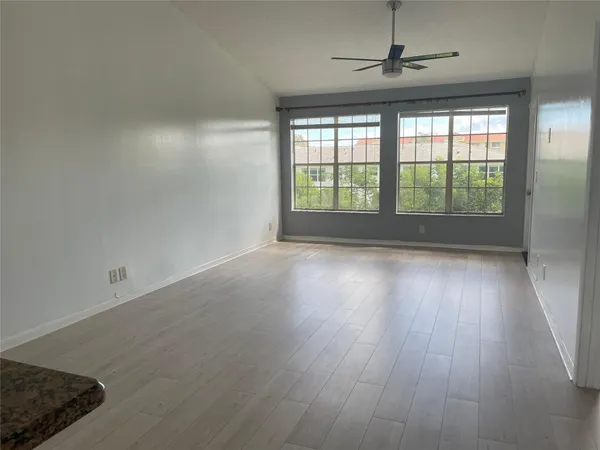 $2,100 | 6324 La Costa Drive, Unit K, Boca Raton, FL 33433