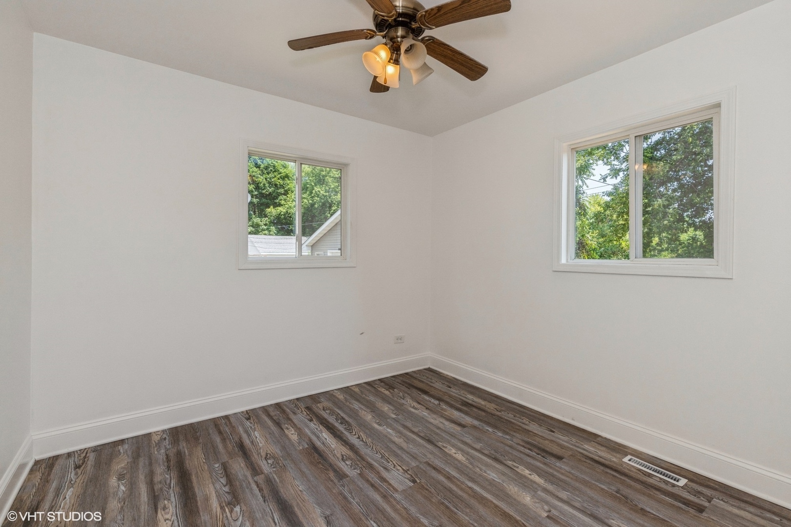 2237 Ottawa Road Waukegan, IL 60087 - Photo 5 of 10 Gallery Image 5