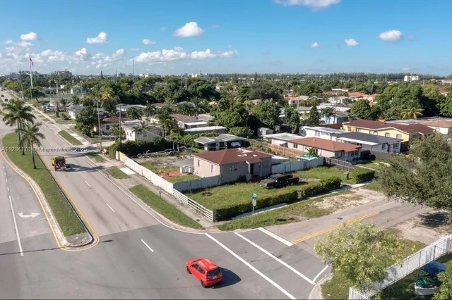 $999,999 | 782 East 37th Street, Hialeah, FL 33013
