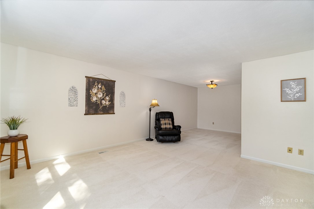 275 Kent Road Tipp City, OH 45371 - Photo 9 of 33 Gallery Image 9