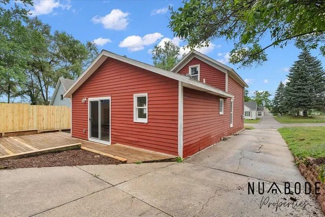 $249,900 | 548 Eastern Avenue Northeast, Grand Rapids, MI 49503