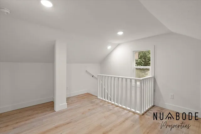 $249,900 | 548 Eastern Avenue Northeast, Grand Rapids, MI 49503