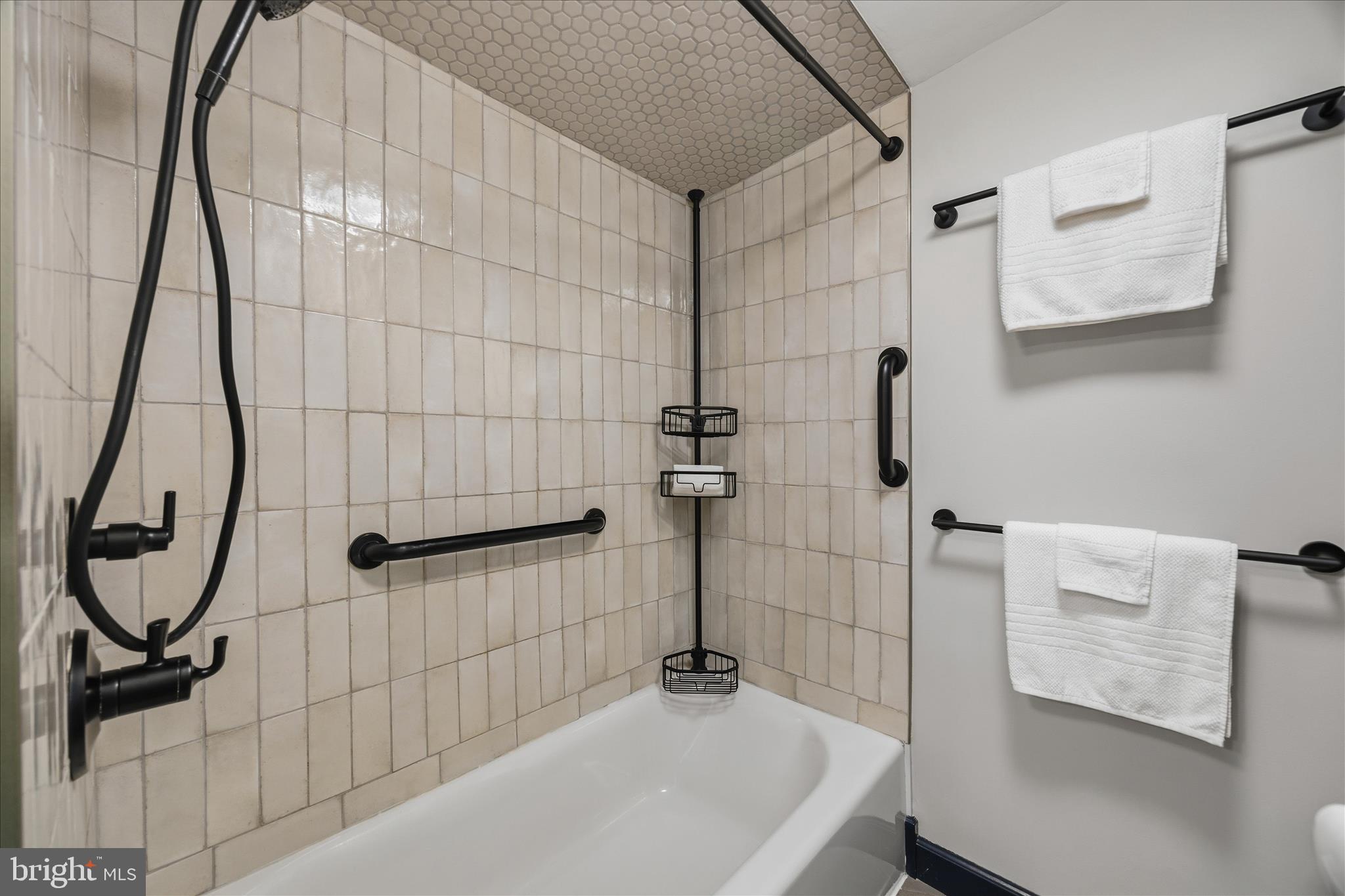 565 Sunset Knoll Road Pasadena, MD 21122 - Photo 30 of 48